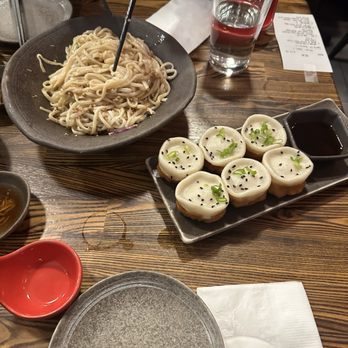 Dumpling Home - Dan Dan noodles, Juicy Pork Bao (6Pcs) - Dim Sum Near Me - San Francisco, California Dumpling Home - Dan Dan noodles, Juicy Pork Bao (6Pcs) - Dim Sum Near Me - San Francisco, California