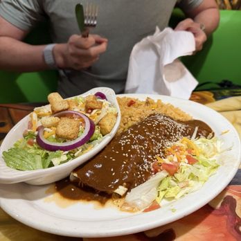 El Tapatio - Chicken mole burrito - Mexican Near Me - Page, Arizona El Tapatio - Chicken mole burrito - Mexican Near Me - Page, Arizona