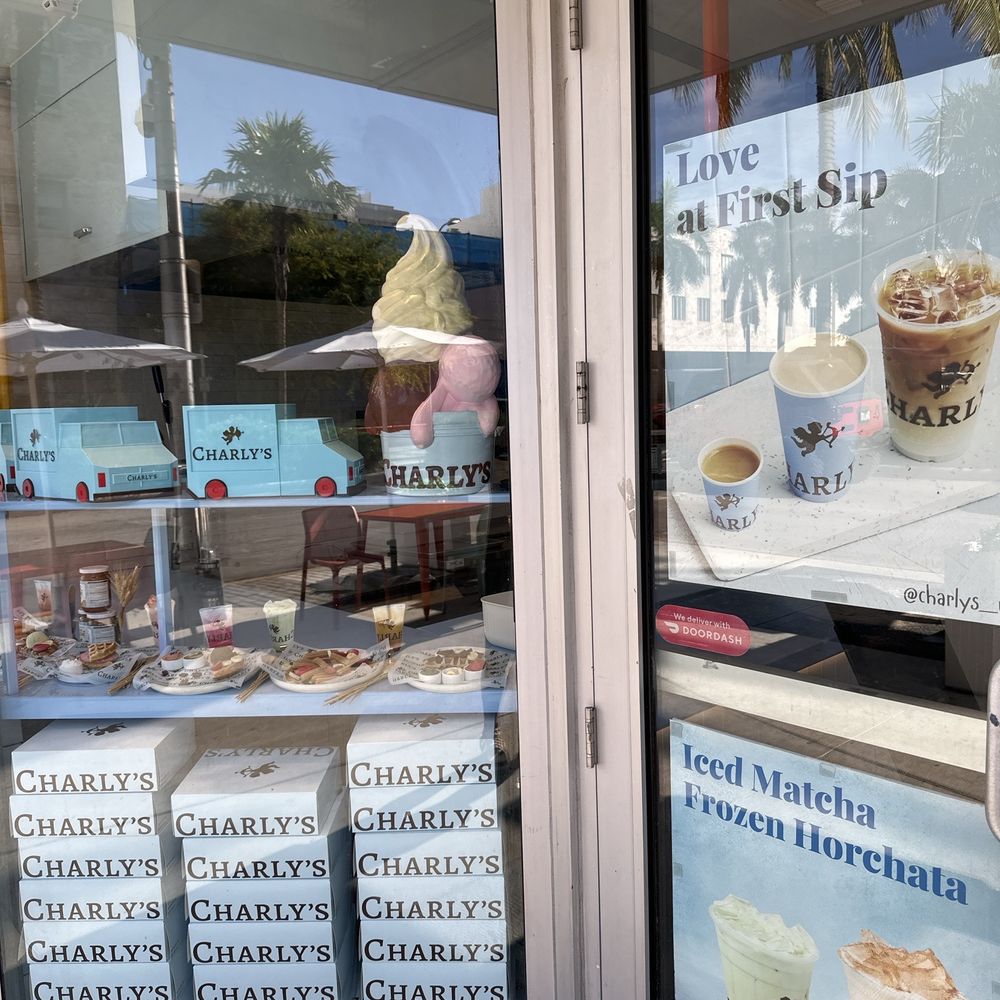 Charly's - Front door - Cafes Near Me - Miami Beach, Florida