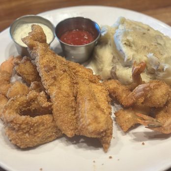 Fish Daddy's Seafood Grill - Fried Catfish and Fried Shrimp - Seafood Near Me - College Station, Texas Fish Daddy's Seafood Grill - Fried Catfish and Fried Shrimp - Seafood Near Me - College Station, Texas