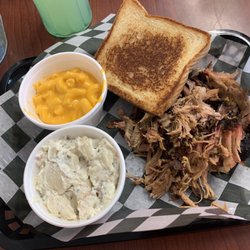 Bare Bones BBQ - Pulled pork platter