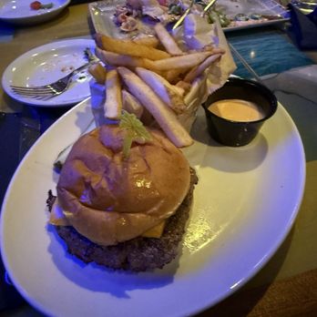 Jimmy Buffett's Margaritaville - Bars Near Me - Universal City, California