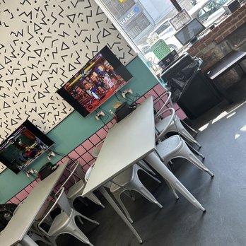 8-Bit Bites - Tables for parties of 4 - Halal Near Me - Brooklyn, New York 8-Bit Bites - Tables for parties of 4 - Halal Near Me - Brooklyn, New York