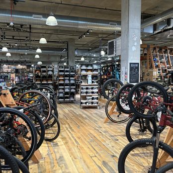REI - Sporting Goods Near Me - Washington, DC, District of Columbia REI - Sporting Goods Near Me - Washington, DC, District of Columbia