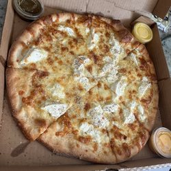 Bella Pizzeria - White pizza w garlic sauce, well done. Delicious LG 14" White