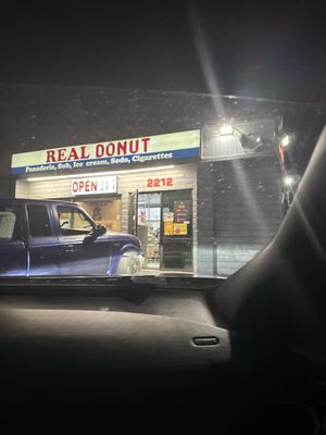 Real Donuts by null