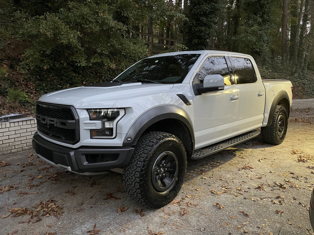 Jean and Sons Upholsteryland - upholstery in Atlanta, GA