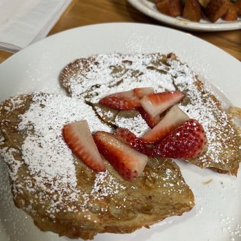 The Peach Cafe - Croissant French toast - New American Near Me - Monrovia, California The Peach Cafe - Croissant French toast - New American Near Me - Monrovia, California