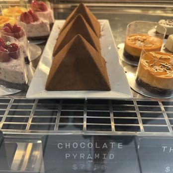 Tiny Pyramid - Chocolate Pyramid was delicious, like a thick mousse cake - Cafes Near Me - Honolulu, Hawaii