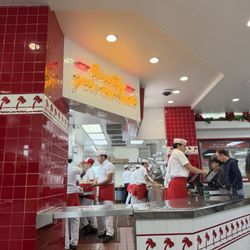 In-N-Out Burger - Inside