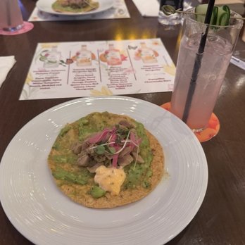 Hard Rock Cafe Sacramento - Tuna tostada - American Near Me - Wheatland, California Hard Rock Cafe Sacramento - Tuna tostada - American Near Me - Wheatland, California