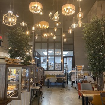 Chateau De Chantilly Cafe - interior - Bakeries Near Me - Chantilly, Virginia Chateau De Chantilly Cafe - interior - Bakeries Near Me - Chantilly, Virginia