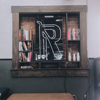 Razorbacks Barber Shop - Barbers Near Me - Long Beach, California