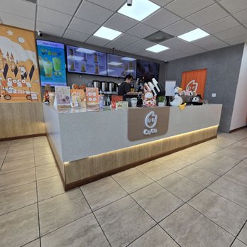 CoCo Fresh Tea & Juice - Store front - Bubble Tea Near Me - Davie, Florida