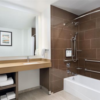 Hyatt House Naples/5th Avenue - Bathroom - Hotels Near Me - Naples, Florida Hyatt House Naples/5th Avenue - Bathroom - Hotels Near Me - Naples, Florida