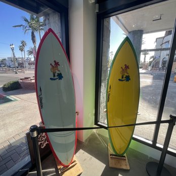 Local Motion Hawaii - Men's Clothing Near Me - Huntington Beach, California Local Motion Hawaii - Men's Clothing Near Me - Huntington Beach, California