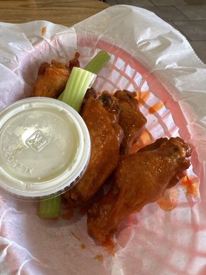 Wings 'n Things by null