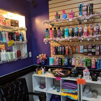 Miami Tan - Spray Tanning Near Me - Belleville, Michigan Miami Tan - Spray Tanning Near Me - Belleville, Michigan