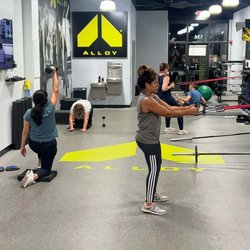 Alloy Personal Training North Naperville - Experience the difference of Small Group Personal Training at Alloy North Naperville! Our small group sessions combine the ...