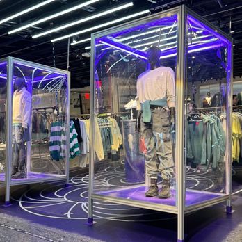 Nike House of Innovation NYC - Interior - Shoe Stores Near Me - New York, New York Nike House of Innovation NYC - Interior - Shoe Stores Near Me - New York, New York