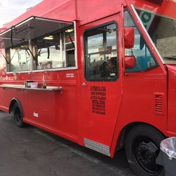 El Potrero De La Casa - a red food truck - Food Trucks Near Me El Potrero De La Casa - a red food truck - Food Trucks Near Me