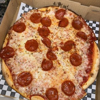 D'Amore's Pizza - Pepperoni pizza small pizza - Pizza Near Me - Tarzana, California D'Amore's Pizza - Pepperoni pizza small pizza - Pizza Near Me - Tarzana, California