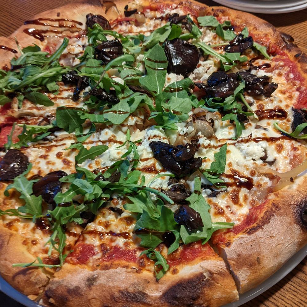 Forno - Il fungo pizza - Pizza Near Me - Red Deer, Alberta