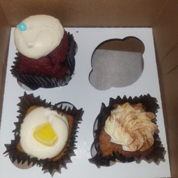 Missing 1 (eaten) out of 3 cupcakes [Red Velvet, Lemon, Apple, Martha ? Something Missing 1 (eaten) out of 3 cupcakes [Red Velvet, Lemon, Apple, Martha ? Something