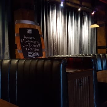 Bar Mash - Casual/swanky decor - Bars Near Me - Charleston, South Carolina