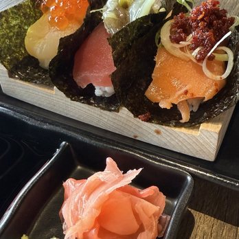 Baikohken Ramen - Tuna, salmon and scallop Temaki Rolls - Ramen Near Me - San Diego, California