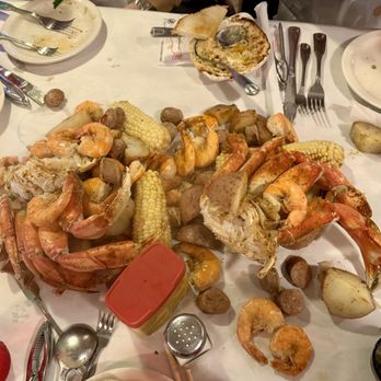 Cracked Crab - 2 single buckets - Seafood Near Me - Pismo Beach, California Cracked Crab - 2 single buckets - Seafood Near Me - Pismo Beach, California