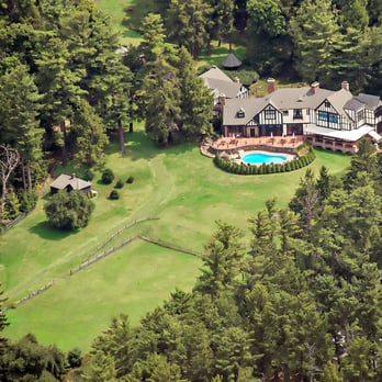 Bischwind Bed and Breakfast - Bischwind B&B - Bed & Breakfast Near Me - Bear Creek, Pennsylvania