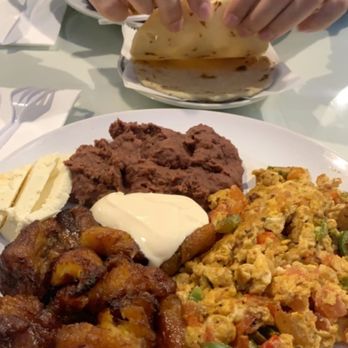 Gran Villa Restaurant - Salvadorean breakfast: Huevos revueltos, Maduros, Crema Salvadoreña, frijoles frito, & queso. - Salvadoran Near Me - Brooklyn, New York