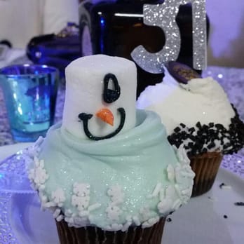 Casey's Cupcakes - Snow man cupcake and Crownie - Cupcakes Near Me - Riverside, California Casey's Cupcakes - Snow man cupcake and Crownie - Cupcakes Near Me - Riverside, California