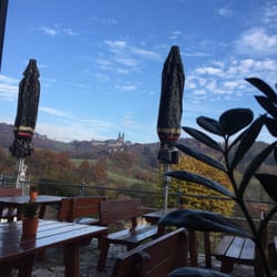 Berggasthof am Banzer Wald - Schöne Terrasse mit Blick aufs Kloster Banz