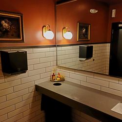 Cooper & Cow, Steakhouse - Clean and tidy restrooms.