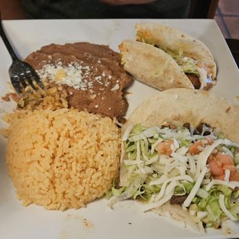 El Tapatio - 2 taco meal (beans were very salty) - Mexican Near Me - Orlando, Florida El Tapatio - 2 taco meal (beans were very salty) - Mexican Near Me - Orlando, Florida