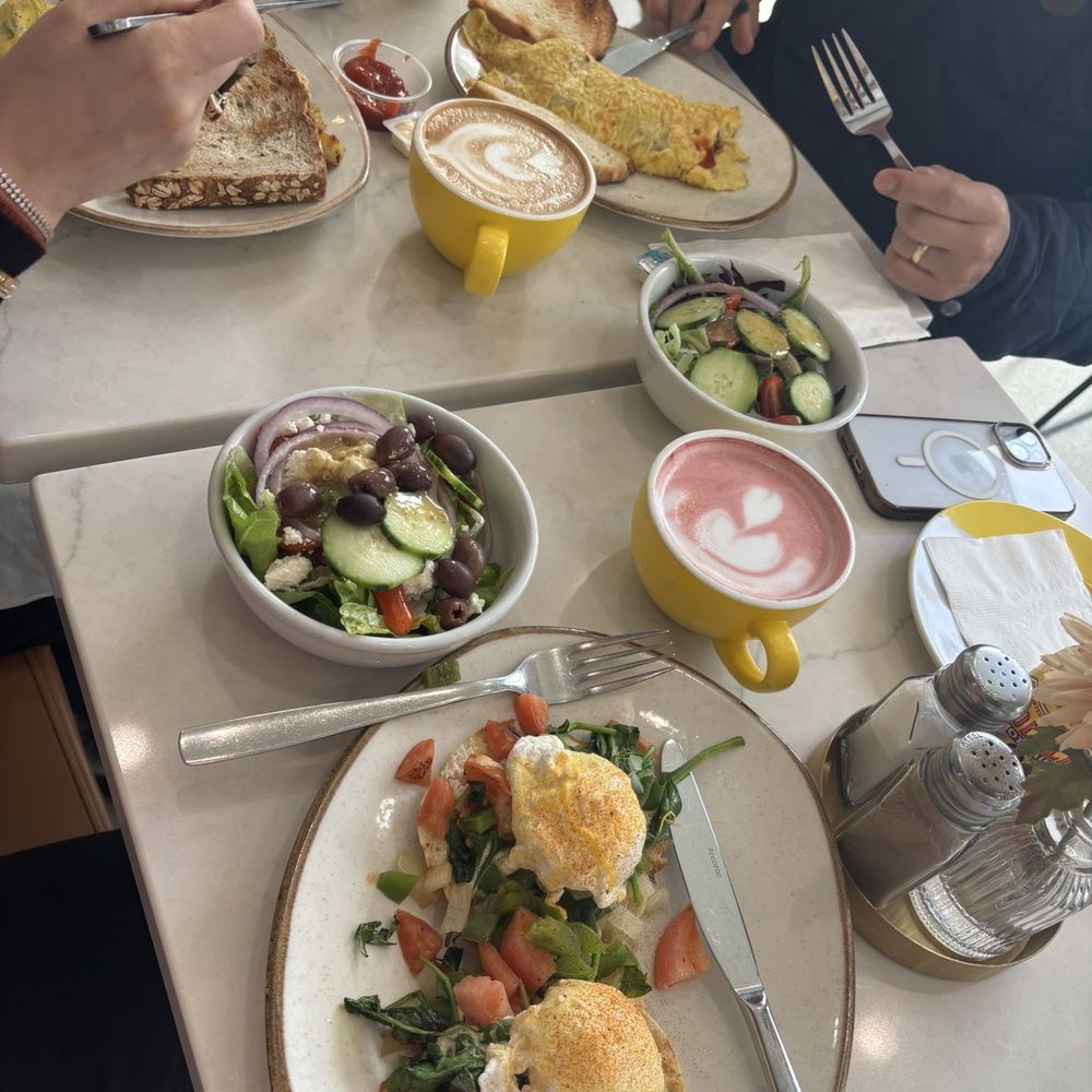 Gussy's Cafe - Breakfast & Brunch Near Me - Jersey City, New Jersey Gussy's Cafe - Breakfast & Brunch Near Me - Jersey City, New Jersey