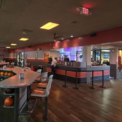 Bowlero Tucson - Front desk