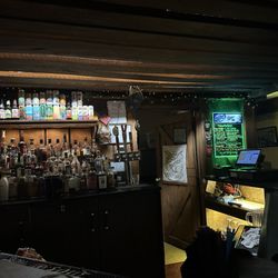 Reliance Mine Saloon - Bar area