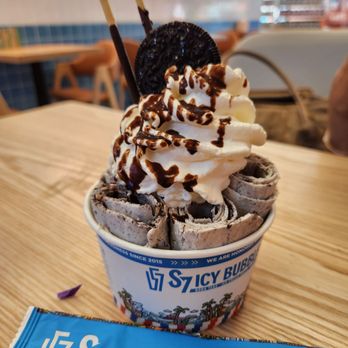 S7 Icy Bubble Kahului - Rolled oreo ice cream. Very delicious - Beverage Store Near Me - Maui, Hawaii S7 Icy Bubble Kahului - Rolled oreo ice cream. Very delicious - Beverage Store Near Me - Maui, Hawaii