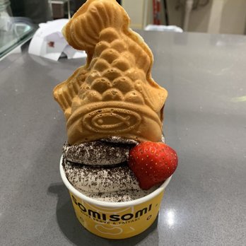 Somisomi - Upside down fish with Nutella filling, cookies and cream soft serve and a strawberry with Oreo dust. Amazing - Ice Cream & Frozen Yogurt Near Me - Katy, Texas Somisomi - Upside down fish with Nutella filling, cookies and cream soft serve and a strawberry with Oreo dust. Amazing - Ice Cream & Frozen Yogurt Near Me - Katy, Texas