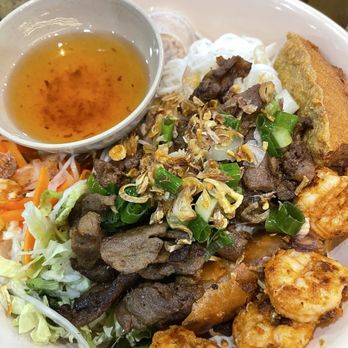 Thinh An Kitchen & Tofu - Vermicelli w/ seafood - Vietnamese Near Me - Tampa, Florida Thinh An Kitchen & Tofu - Vermicelli w/ seafood - Vietnamese Near Me - Tampa, Florida
