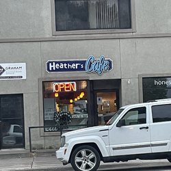 Heather’s Cafe - Outside