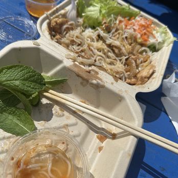 Saigon Cafe - Chicken Bun Bowl - Vietnamese Near Me - Cotati, California