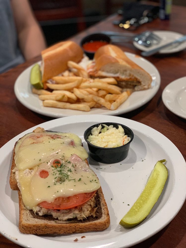 MASTORIS RESTAURANT CLOSED Updated April 2024 377 Photos & 584