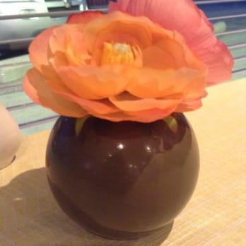 Oakridge Phoenix Restaurant - a flower in a vase - Chinese Near Me - Calgary, Alberta Oakridge Phoenix Restaurant - a flower in a vase - Chinese Near Me - Calgary, Alberta