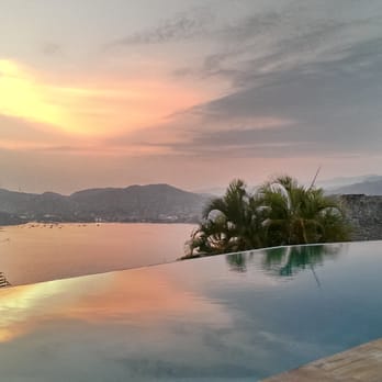 Amuleto - gorgeous view from a lower deck - Hotels Near Me - Ixtapa-Zihuatanejo, GRO