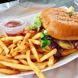 C.Alexanders - Pub Burger with Fries