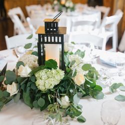 Wendy B’s - Table setting